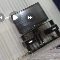 میزتلویزیون شیشه ای