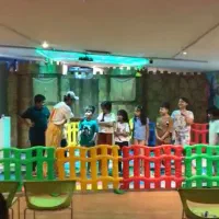 9عدد نرده پلاستیکی در حد نو قیمت ۹ تومن|اسباببازی|تهران, سازمان برنامه جنوبی|دیوار