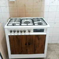 اجاق گاز تمیز بدون رنگ پریدگی وپوسیدگی