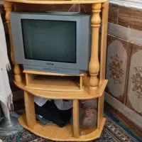 تلویزیون ومیز هردوتا دومیلیون دویست