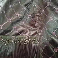 لباس سبزتیره کشی آینه.چین پلیسه.براهمه سایزخوبه