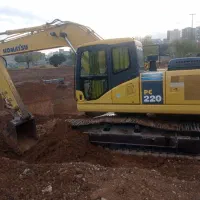 بیل کوماتسو220مدل2010