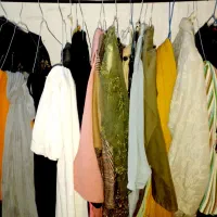 تعدادی‌لباس