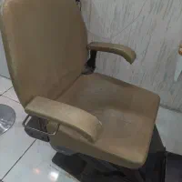 صندلی ارایشگاه پویا|آرایشگاه و سالنهای زیبایی|مشهد, کوشش|دیوار