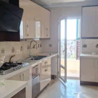 ۹۰ متر ۲ خوابه - شمال خیابان هنگام