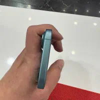 Iphone 16|موبایل|پرند, فاز ۲|دیوار