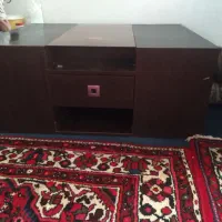 مبل ۴ نفره چرم به همراه میزعسلی مناسب سوئیت یا باغ|مبلمان خانگی و میز عسلی|همدان, |دیوار