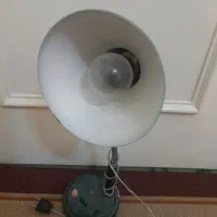 چراغ مطالعه قدیمی