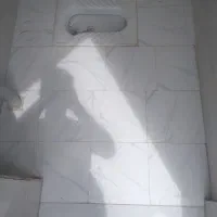 کاشی‌‌‌ کف‌ و‌ بدنه‌ دیوار‌ چینی‌ پلاستر‌ مزایک