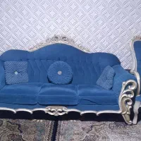 یک دست مبل 7نفره همراه با میز وسط و عسلی