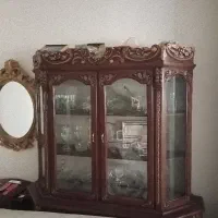 بوفه چوب گردو همراه اینه دیواری