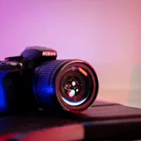 دوربین نیکون|دوربین عکاسی و فیلمبرداری|شیراز, فرگاز|دیوار