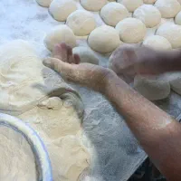 کارگر نانوایی چونه گیر بربری پزی نیاز مندیم