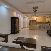 یک واحد ۱۹۵ متر در مطهری برای اجاره فوری