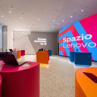 همکاری با فروشگاه مرکزی لنوو ( حسابدار خانم )