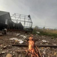 نجار و کمک نجار