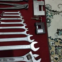 ابزار الات چهارپایه تاشو اچار|ابزارآلات|فولادشهر, A2|دیوار