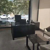 کارشناس فروش خانم و آقا