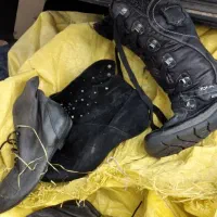 ۳۵ جفت چکمه زنانه ته انباری