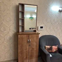 جاکفشی با آیینه در حد نو