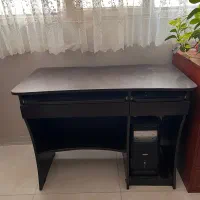 میزتحریر/کامپیوتر  (در حد نو)