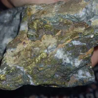 سنگ معدن ذرات طلا