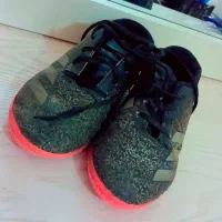 کفش فوتبال سالن