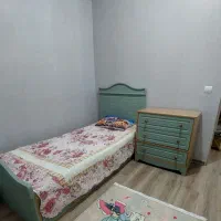 تخت یک نفره و دراور در حد نو