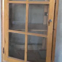 ویترین ۳طرفه ازدوطرف ویترین وازیک طرف اینه