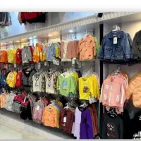 فروشنده خانم در محدوده دیانتی