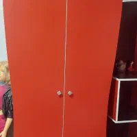 کمد لباس بسیار تمیز