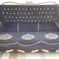 مبل سه نفره بزرگ