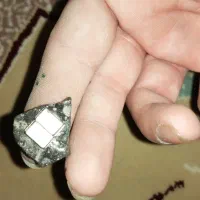 شهاب سنگ جذب آهن ربا قوی|جواهرات|الوند, |دیوار