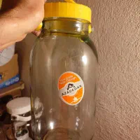 شیشه ترشی و خیارشور و مربا دسته دار، ۴ و ۵ لیتری|ظروف نگهدارنده، پلاستیکی، یک‌بارمصرف|رشت, گلسار|دیوار