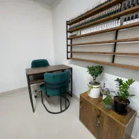 فروش تعدادی میز و صندلی ناخن|آرایشگاه و سالنهای زیبایی|اراک, |دیوار