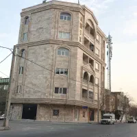 100متری نوساز/ رفیعی / نزدیک به حاشیه ۲۰ متری /فول