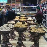 به یک فروشنده خانم جهت کار  خشکبار فروشی نیازمندیم