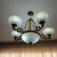 ۲عدد لوستر فلزی حبابی ۵شاخه