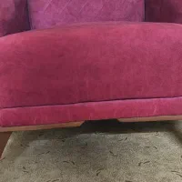 دو عدد مبل تک نفره در حد نو|مبلمان خانگی و میز عسلی|رشت, معلم|دیوار