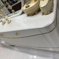 اینه کنسول سفید طلایی