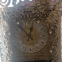 بوفه و ساعت برنزی