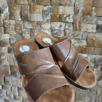 مشاوره فروش صندل و دمپایی