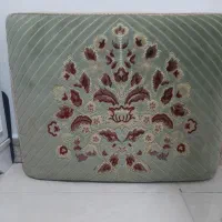 پشتی دیواری