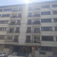 حکمت آپارتمان 175متری بدونه پرتی غرق نور