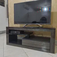 میز تلویزیون دو تکه  هایگلاس و MDF کاملا نو|میز تلویزیون|ماهدشت, |دیوار