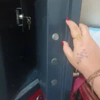 لوازم.  منزل