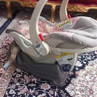 صندلی کودک و کریر خارجی و سالم|تخت و صندلی بچه|همدان, |دیوار