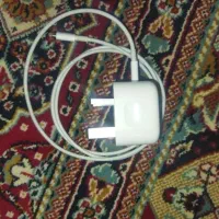 آداپتور و کابل آیفون ۱۲ پرو