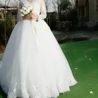 لباس عروسی و نامزدی