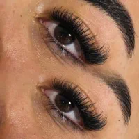 کاشت مژه|خدمات آرایشگری و زیبایی|شاهین‌شهر, سعدی جنوبی|دیوار